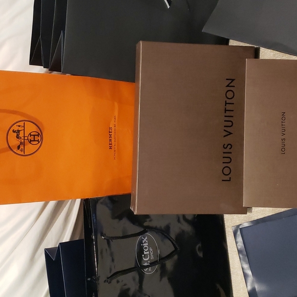 Set of 10 Luxury bags & boxes Louis Vuitton, HERMES, Saks Fifth, Ralph Lauren - Picture 2 of 5